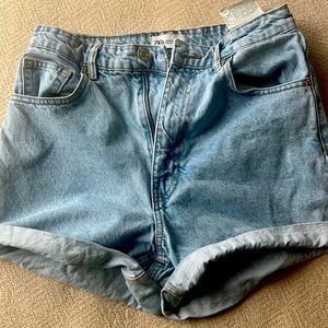 Like New! Zara mom jean high waisted short